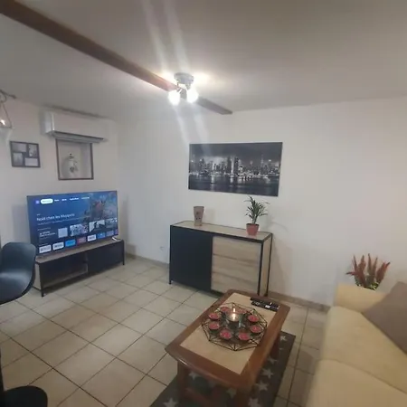 Petite Maison De Village *